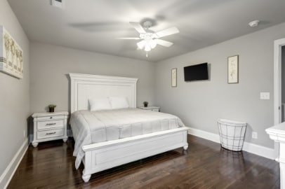 Building Photo - 418 Caldwell Dr