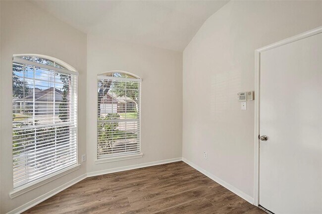 Building Photo - 19326 Camellia Knoll Trail