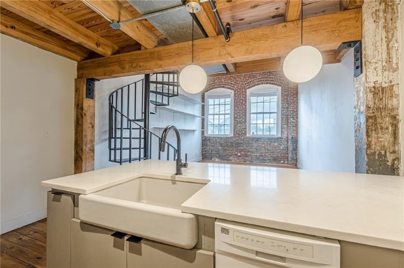 Building Photo - 63 Mangum St SW