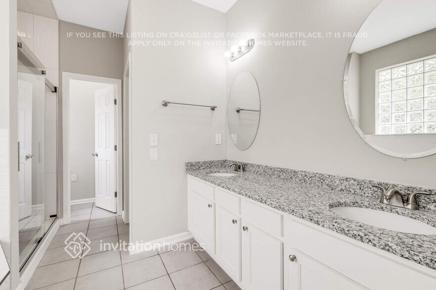 Building Photo - 8502 Glenbury Ct N