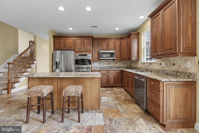 Building Photo - 228 Leffler Cir
