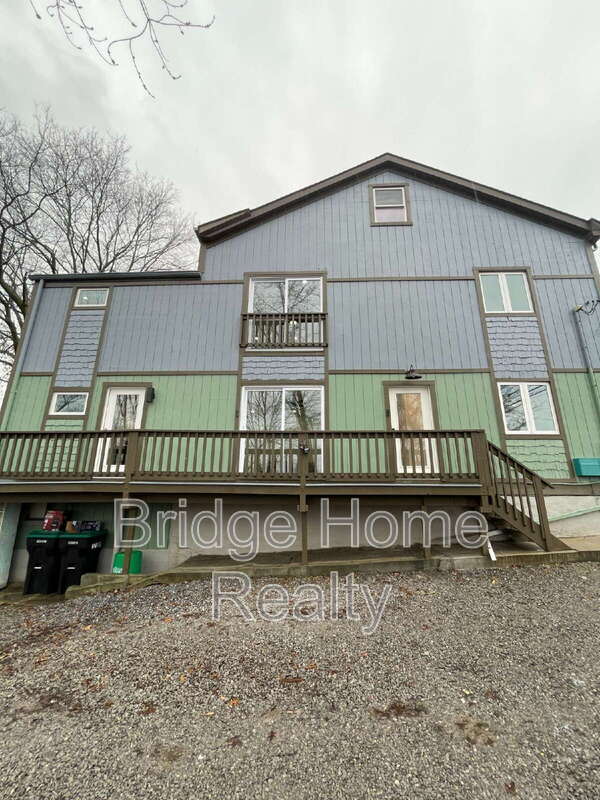 Building Photo - 107 Shoup St