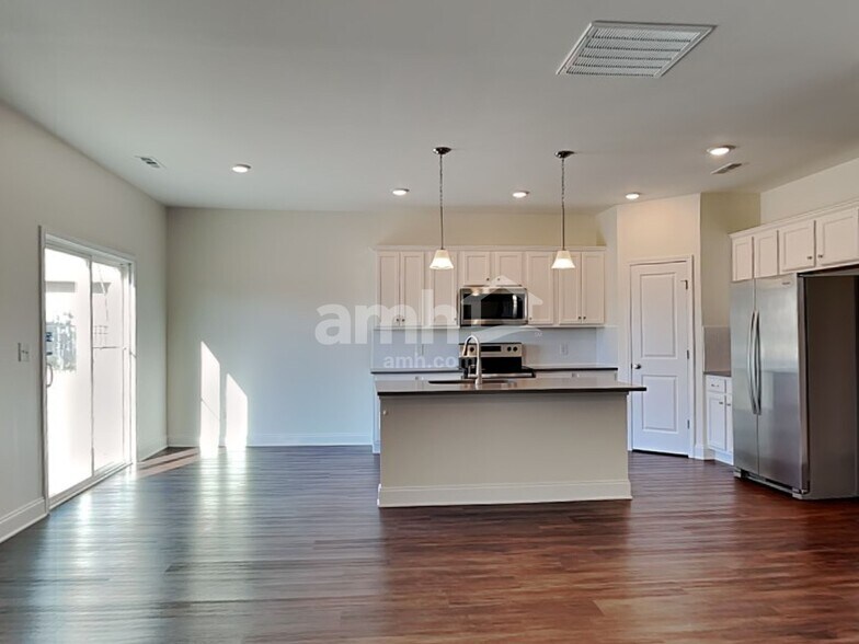 Building Photo - 4306 Effie Seward Dr