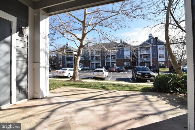 Building Photo - 20301 Beechwood Terrace