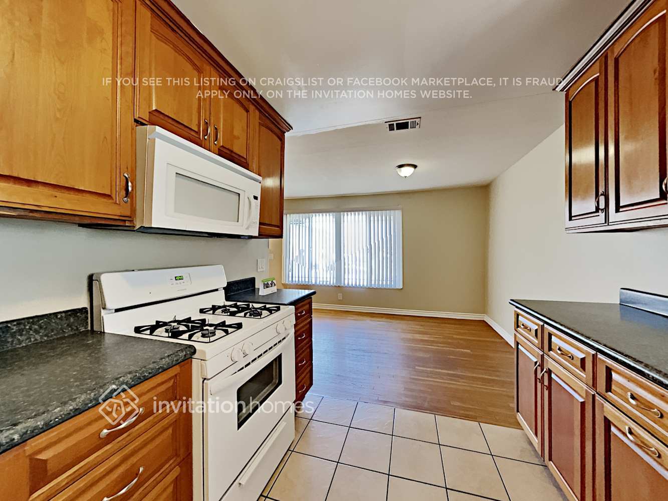 Building Photo - 12353 Hermosura St