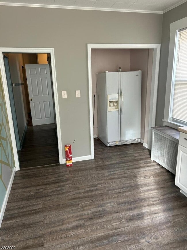 Primary Photo - 1036 North Ave