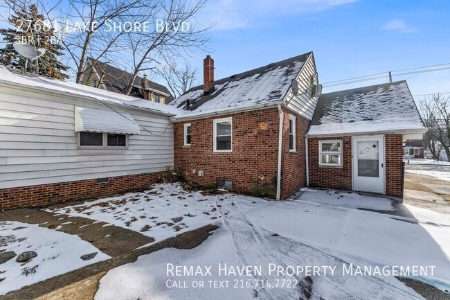 Building Photo - 27681 Lake Shore Blvd-