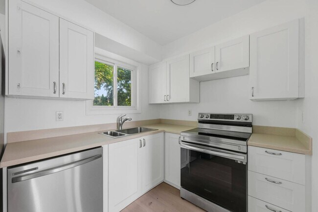 Building Photo - 206 Chrystal Dr