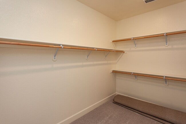 Building Photo - 1260 Grey Owl Dr.
