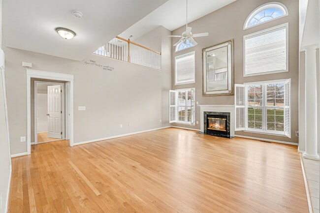 Building Photo - 9 Gallery Rd