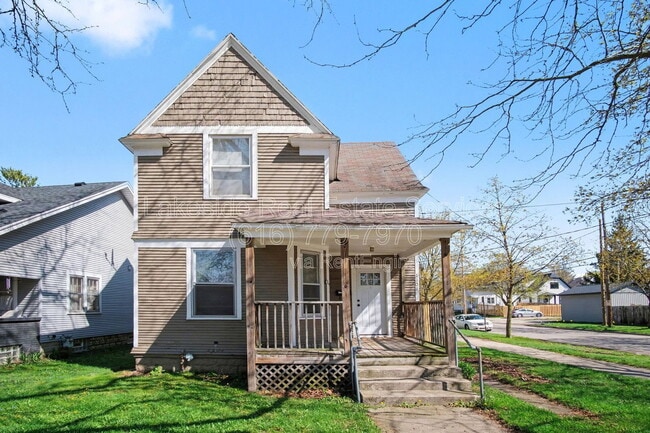 Building Photo - 1101 Dayton St SW