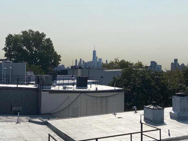 Building Photo - 41 Thorne St