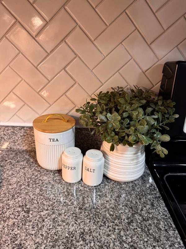 Building Photo - 680 6th Ave NE