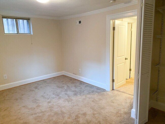 Building Photo - Spacious 1BR Apartment w/ Private Patio in...