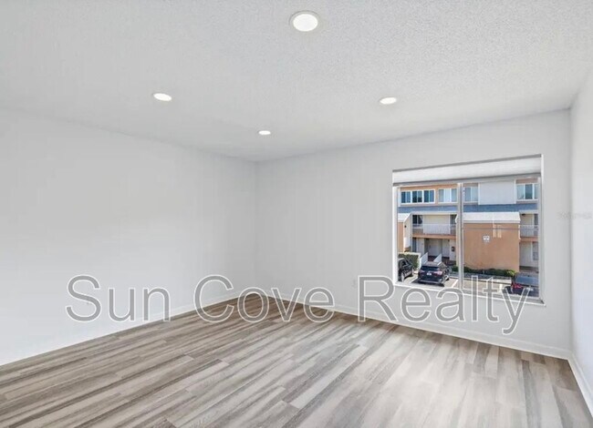 Building Photo - 9940 7th Way N