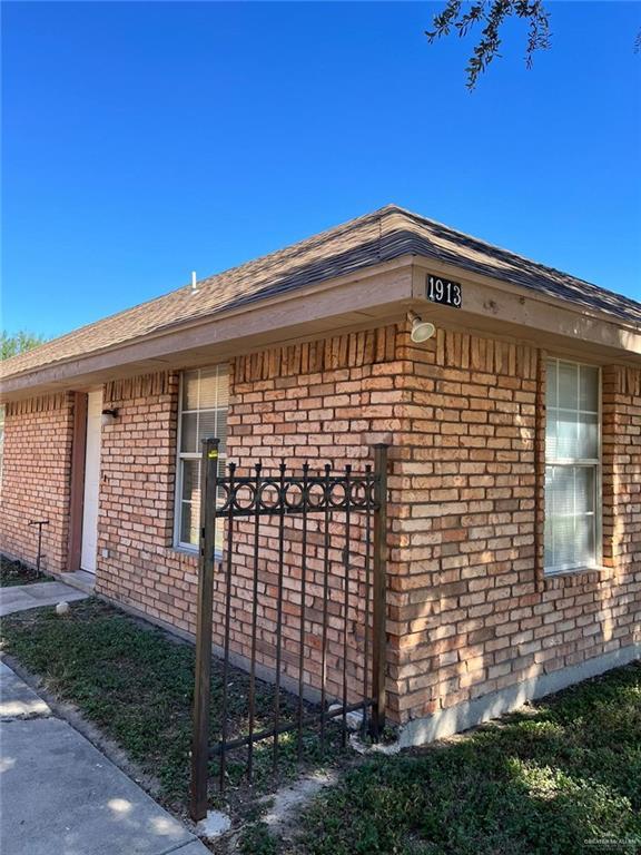 Building Photo - 1913 Villa Linda Ave