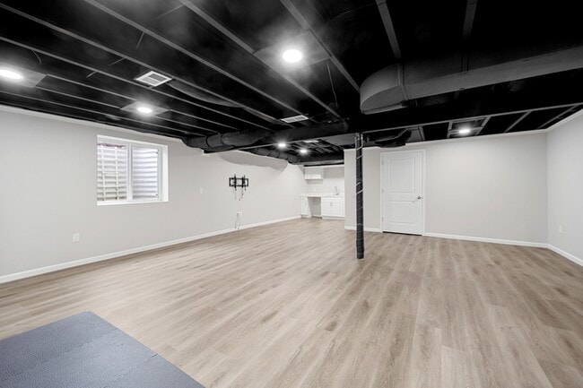 Building Photo - 18882 Denali Cir