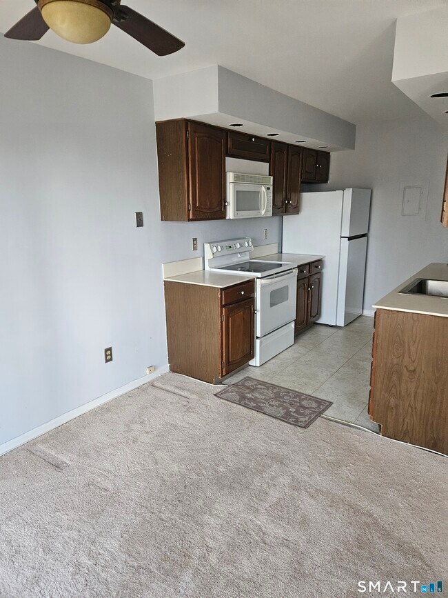 Building Photo - 50 Aiken St