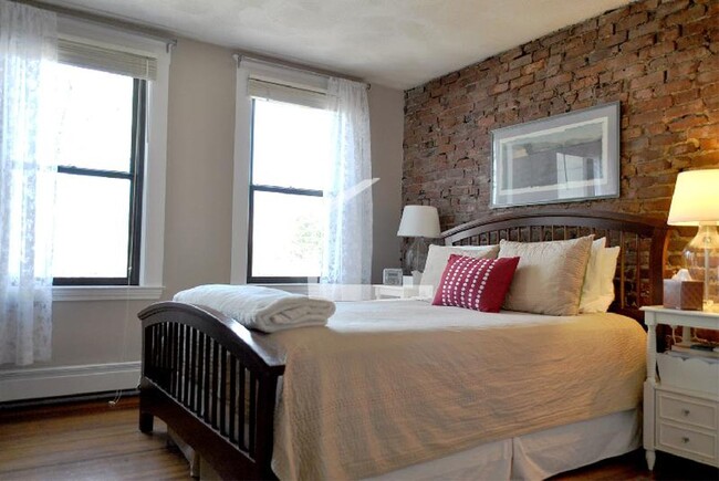 Building Photo - Best 2 Bed in Brighton! HUGE Apartment w/ ...