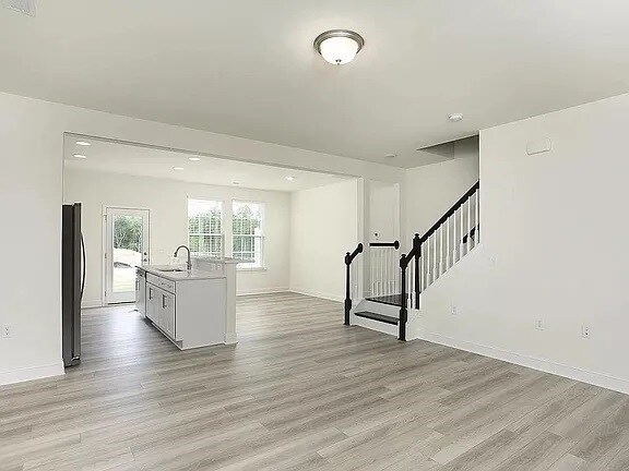 Building Photo - 1013 Channel Drop Dr