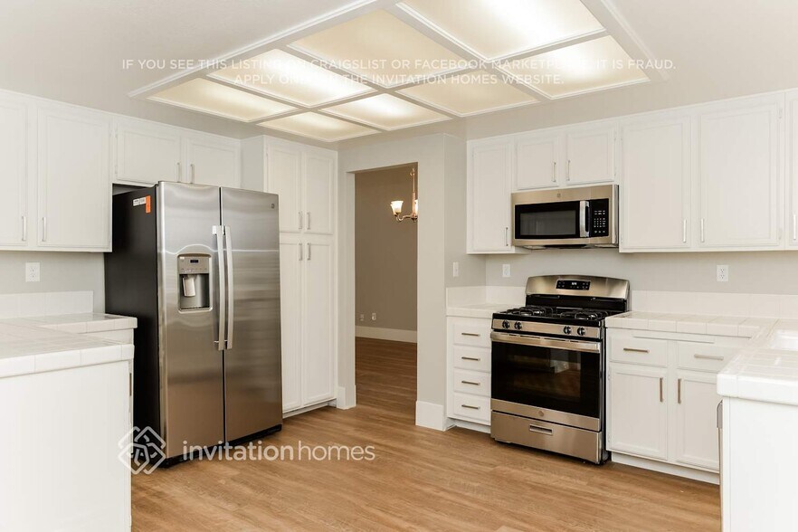 Building Photo - 1415 Heather Ridge Rd