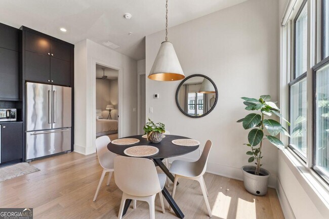Building Photo - 1263 Mado Lp
