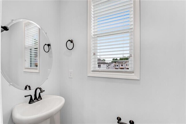 Building Photo - 4574 Cypress Pk Dr