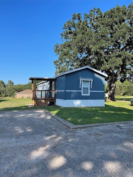 Primary Photo - 2840 TX-19