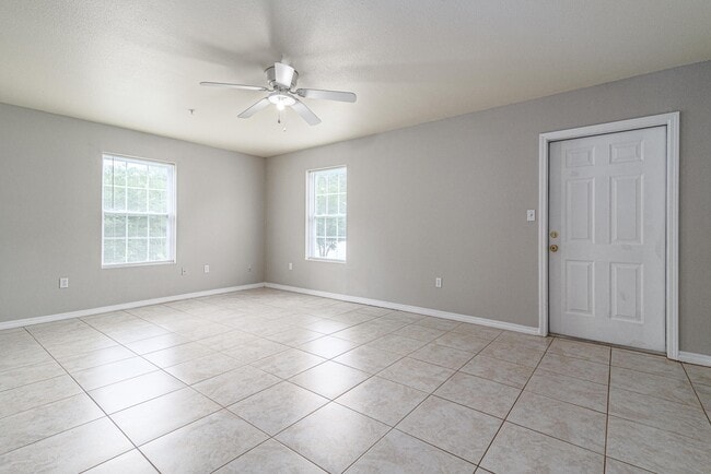 Building Photo - 100 Corwin Dr