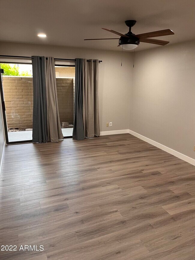 Building Photo - 7950 E Starlight Way