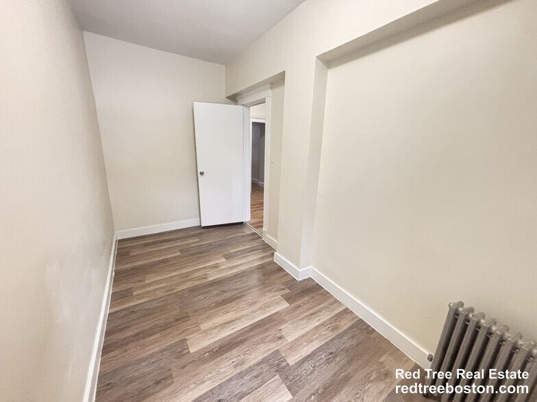 Building Photo - 1810 Commonwealth Ave