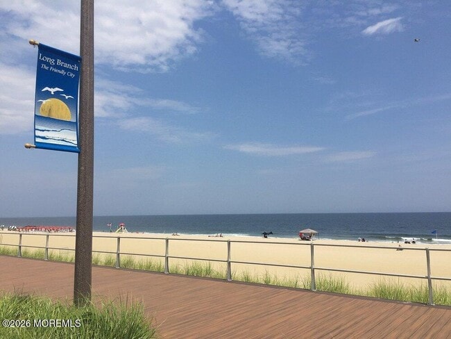 Building Photo - 33 Cooper Ave