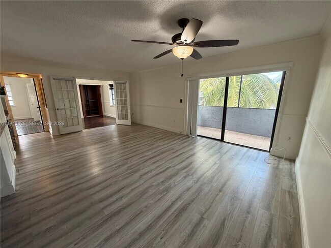 Building Photo - 3582 NE 171 St