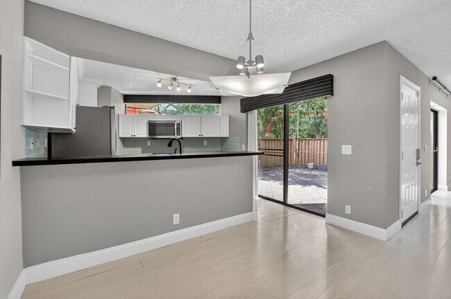 Building Photo - 8099 Severn Dr