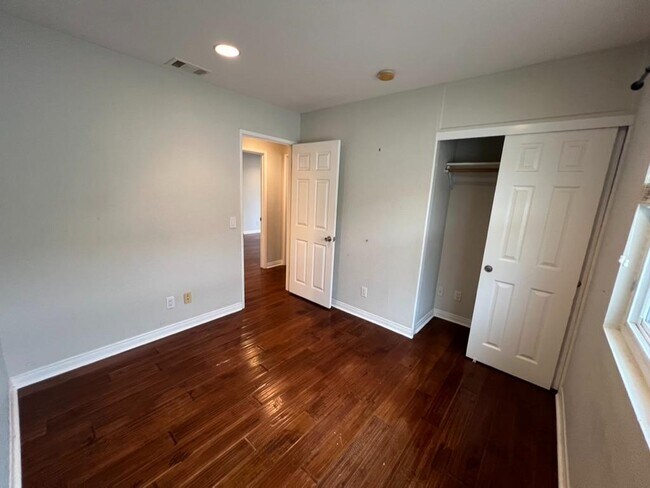 Building Photo - 4755 Maclura St