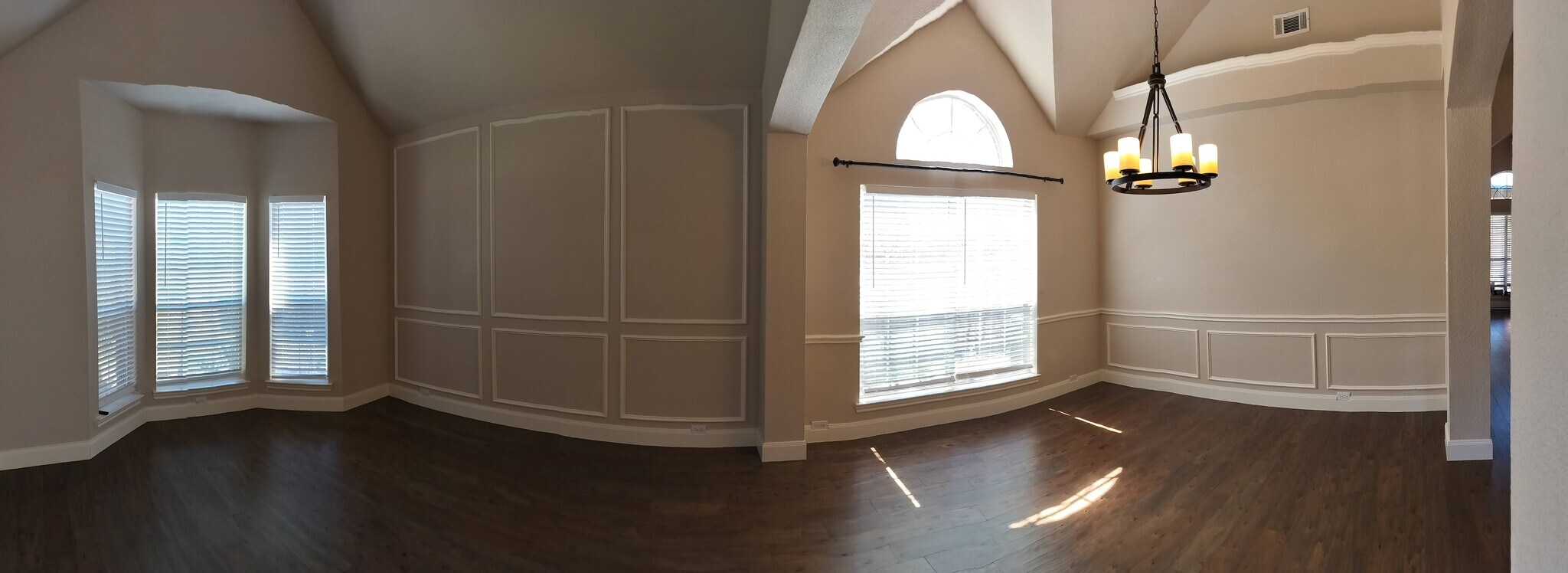 Building Photo - 8001 Case Dr