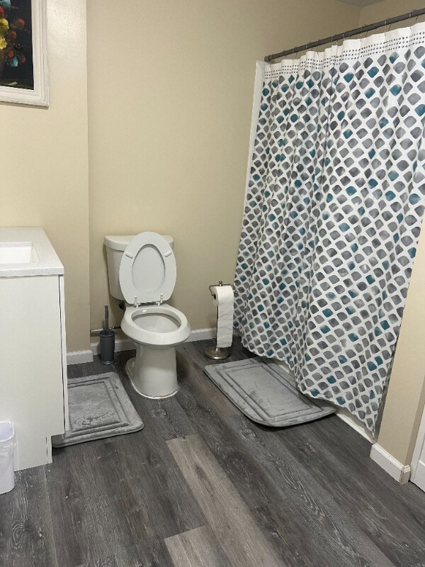 Building Photo - 2890 Parkwood Rd