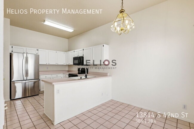 Building Photo - 13814 S 42nd St