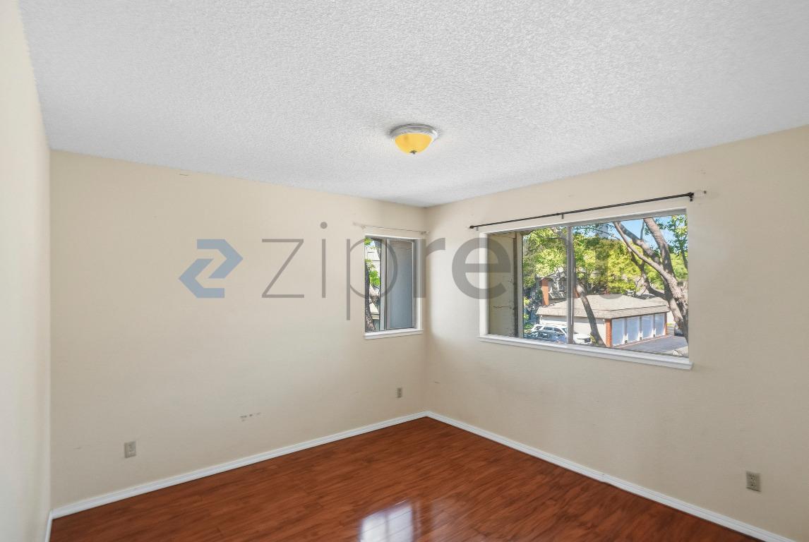 Building Photo - 3272 Shadow Park Pl