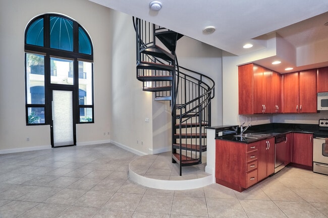 Primary Photo - 801 S Olive Ave