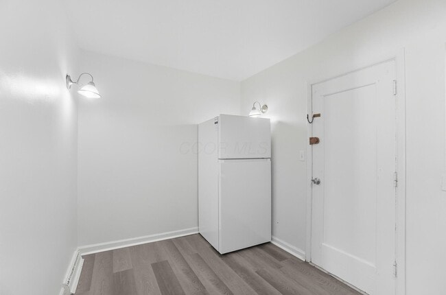 Building Photo - 1927 Vaughn St