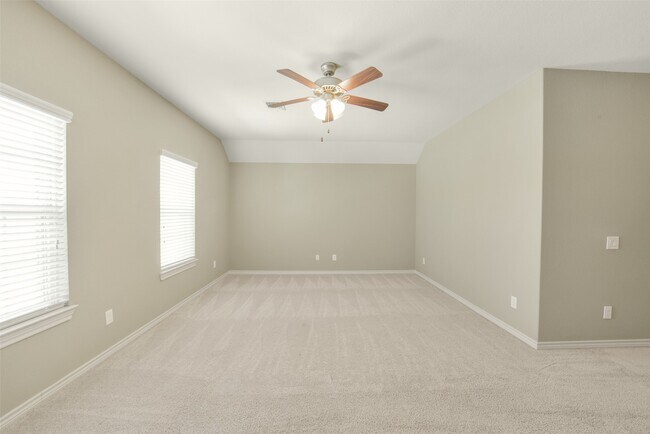 Building Photo - 9651 Thimbleweed Dr