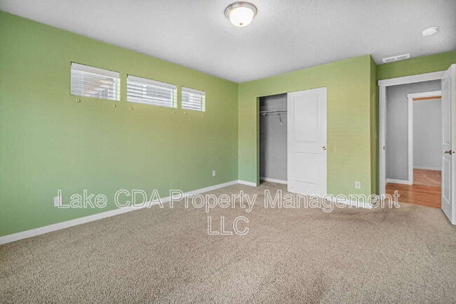 Building Photo - 2892 W Rimbaud Ave