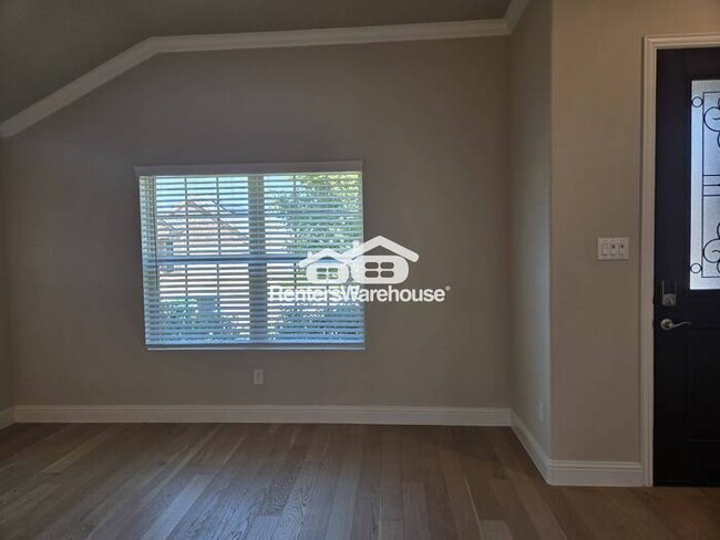 Building Photo - FOR RENT - MOVE IN READY - 4BEDS 2BATHS - ...