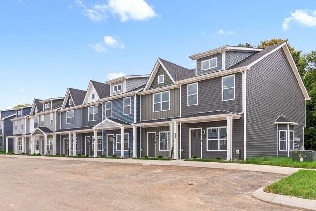 Building Photo - 331 Front Rdg Cir