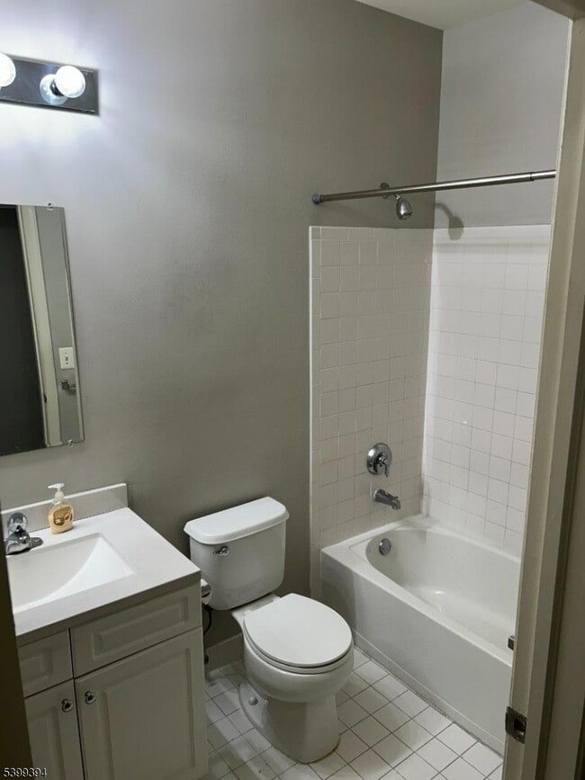 Building Photo - 145 Conover Terrace