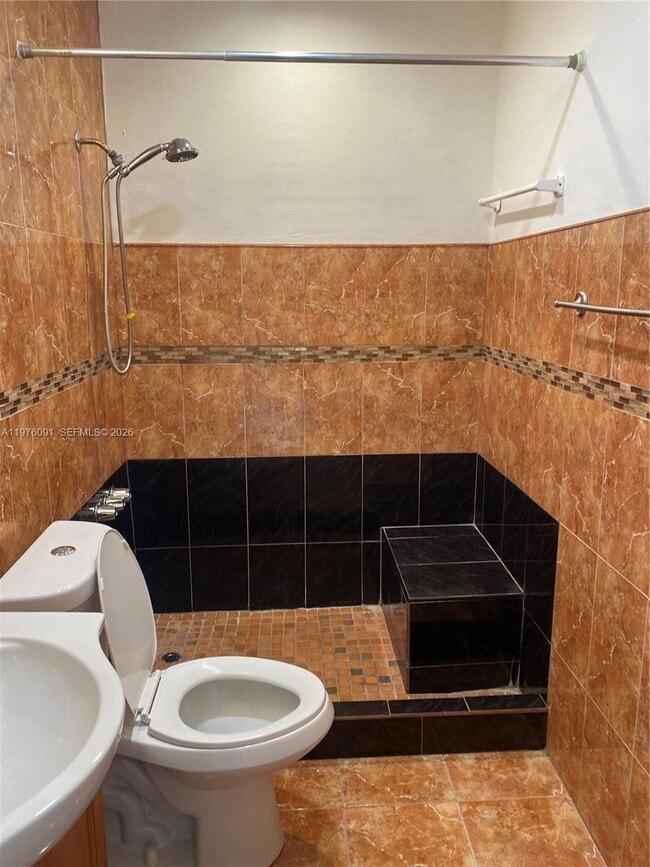 Building Photo - 10701 NW 23rd Ave