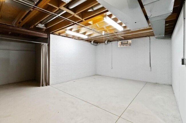 Building Photo - 154 Copperstone Ct