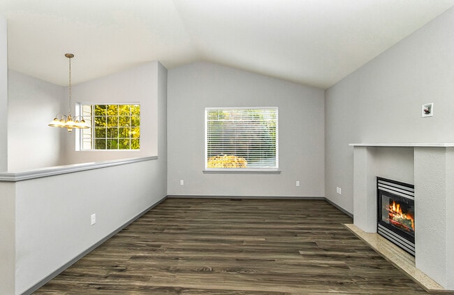 Building Photo - 2132 87th Ave SE