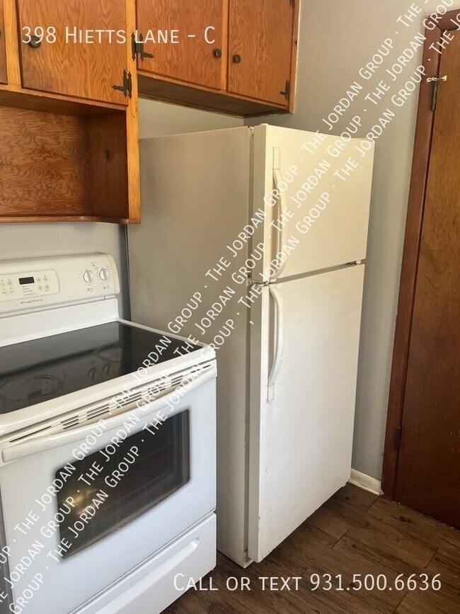 Building Photo - 398 Hietts Ln